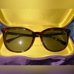 Gucci sunglasses